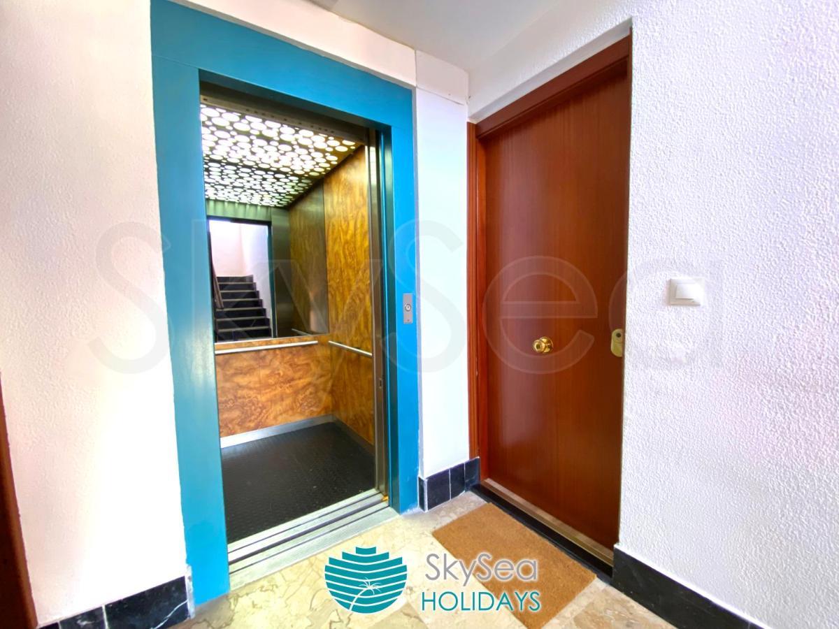 Skyseaholidays Torremolinos Centro Apartment Luaran gambar